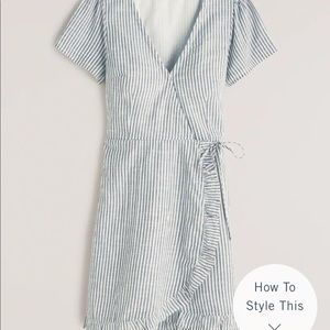 NWOT Abercrombie & Fitch Wrap Dress